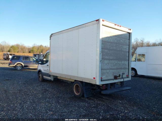 Ford Transit Image 10