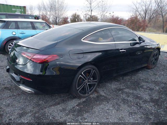 Mercedes-Benz C-Class 4matic Image 10