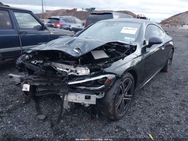 Mercedes-Benz C-Class 4matic Image 15