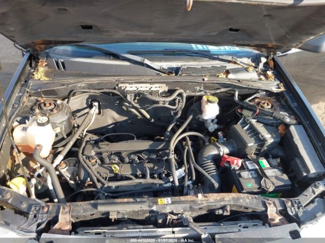 Ford Escape Xlt Image 9