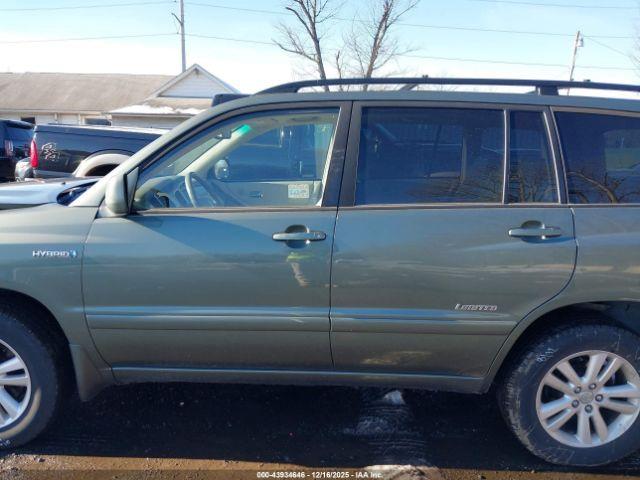 Toyota Highlander Limited V6 Image 15