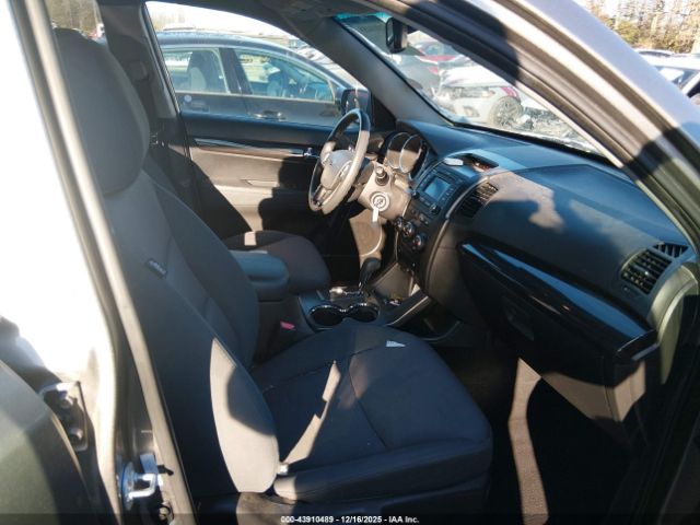 Kia Sorento Lx V6 Image 4