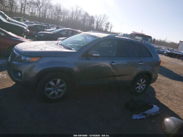 Kia Sorento Lx V6 Image 13