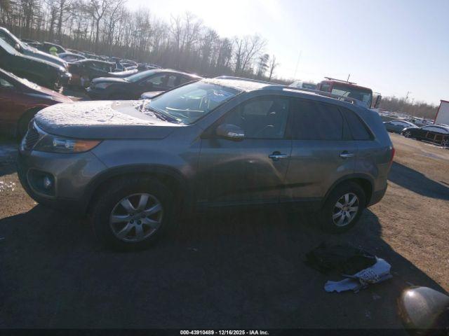Kia Sorento Lx V6 Image 13