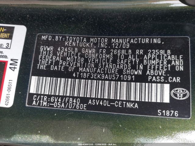 Toyota Camry Le Image 10