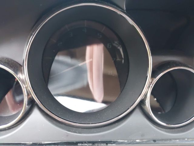 Buick Enclave Premium Image 12