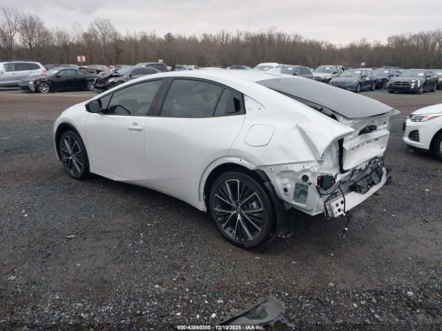 Toyota Prius Xle Image 5