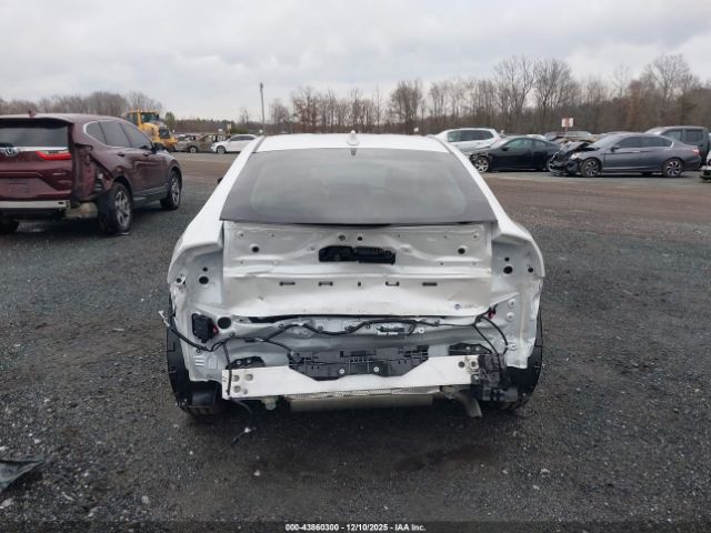 Toyota Prius Xle Image 15