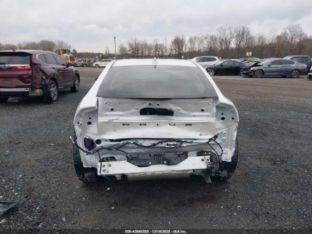 Toyota Prius Xle Image 15