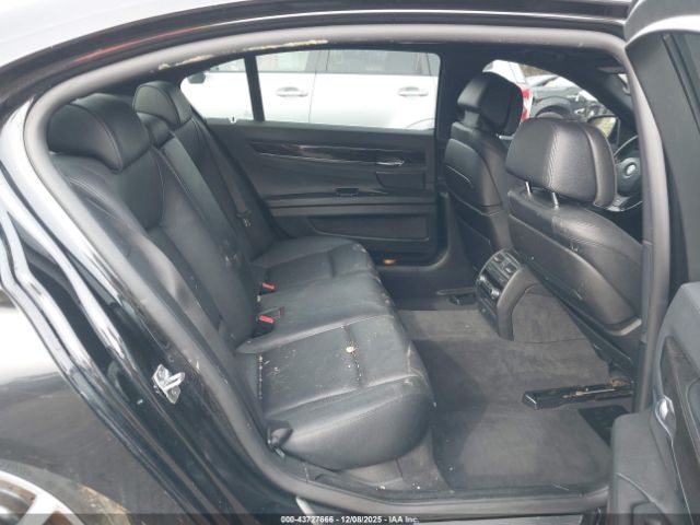 BMW 7 Series Xdrive Image 7