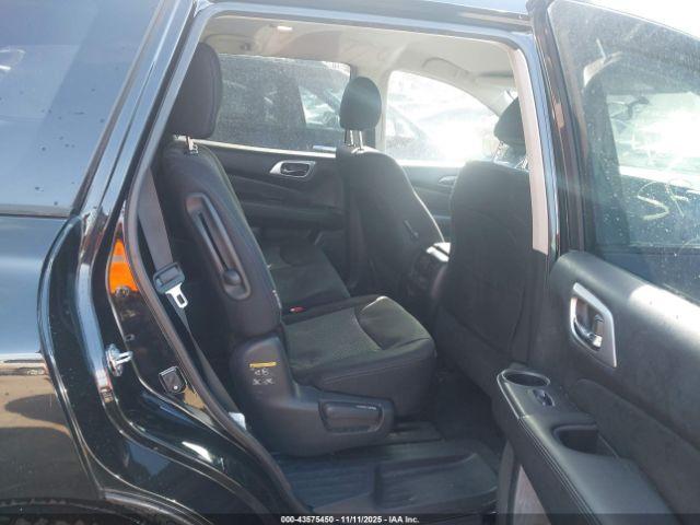 Nissan Pathfinder S Image 7