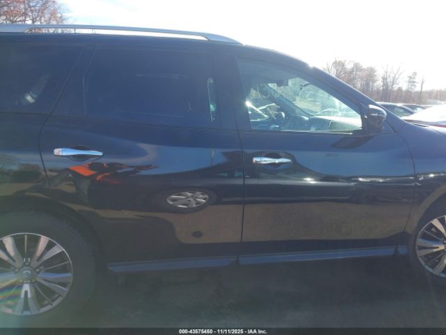 Nissan Pathfinder S Image 9