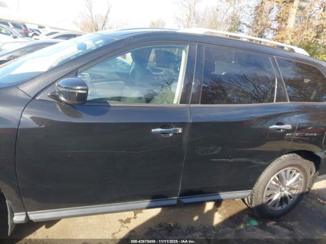 Nissan Pathfinder S Image 10