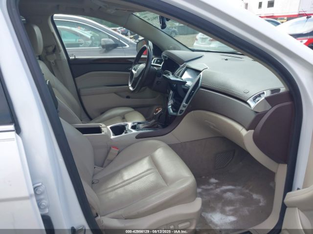 Cadillac SRX Luxury Collection Image 11