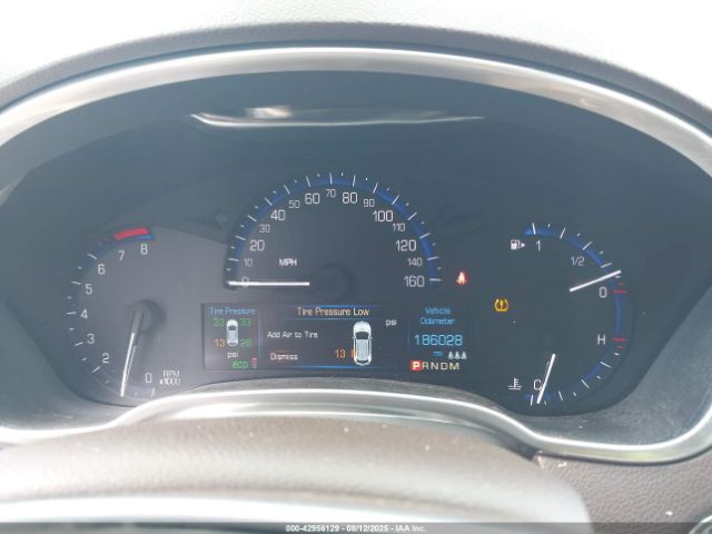 Cadillac SRX Luxury Collection Image 5