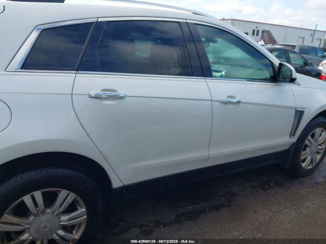 Cadillac SRX Luxury Collection Image 2