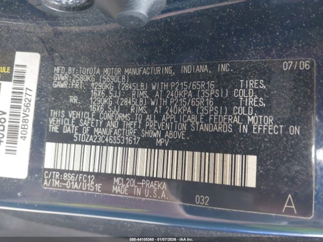 Toyota Sienna Le Image 10