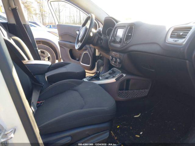 Jeep Compass Sport 4x4 Image 4