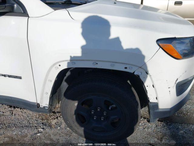 Jeep Compass Sport 4x4 Image 5