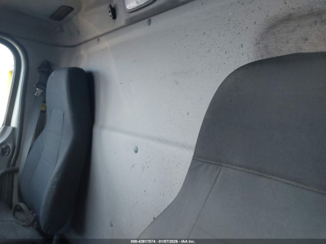 Freightliner M2 106 Medium Duty Image 6