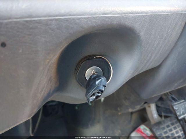 Freightliner M2 106 Medium Duty Image 8