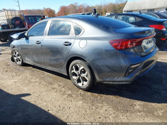 Kia Forte Lxs Image 9