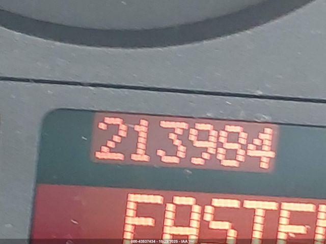 BMW 5 Series Image 16