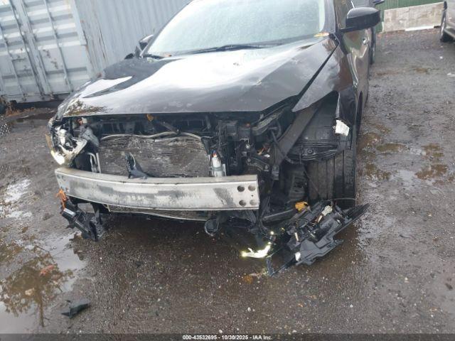 Nissan Maxima 3.5 S Image 15