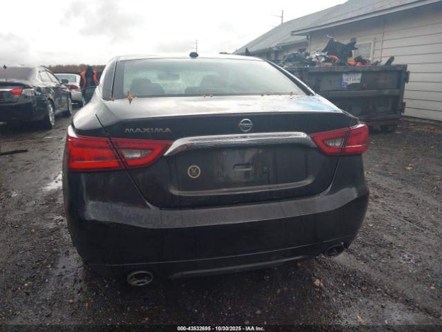 Nissan Maxima 3.5 S Image 9