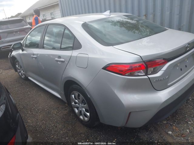 Toyota Corolla Le Image 16