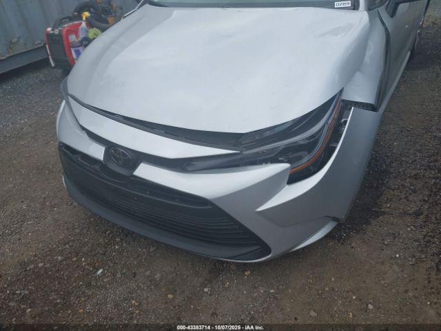 Toyota Corolla Le Image 7