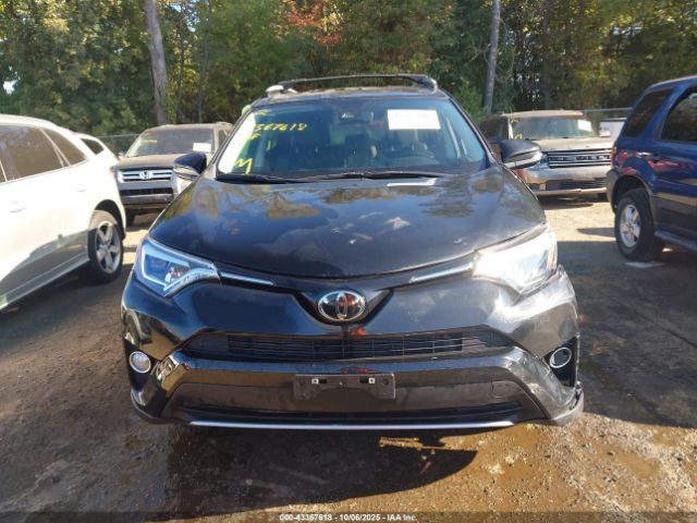 Toyota RAV4 Limited Image 14