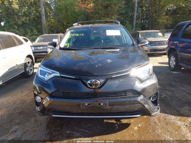 Toyota RAV4 Limited Image 14