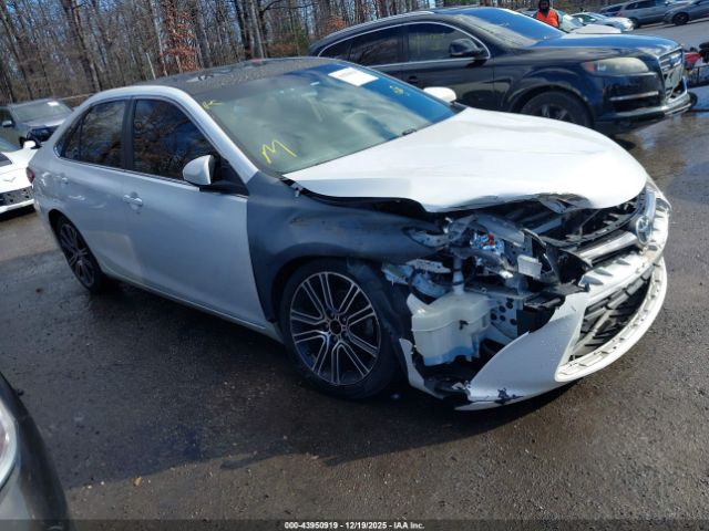 Toyota Camry Se Image 1