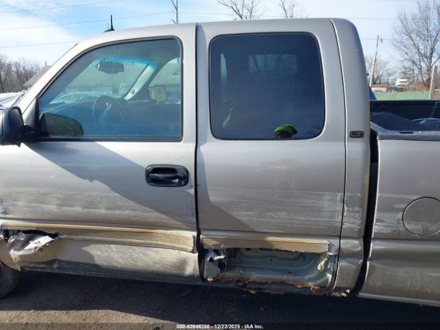 Chevrolet Silverado 1500 Lt Image 11
