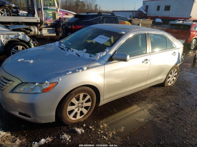 Toyota Camry Xle Image 8