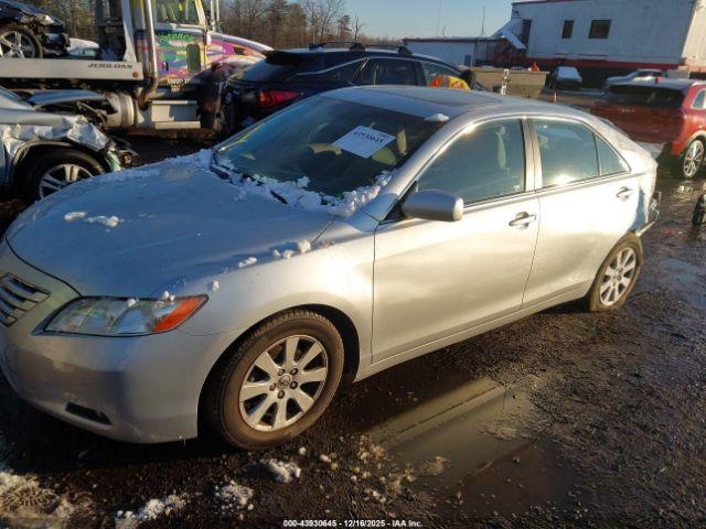 Toyota Camry Xle Image 8