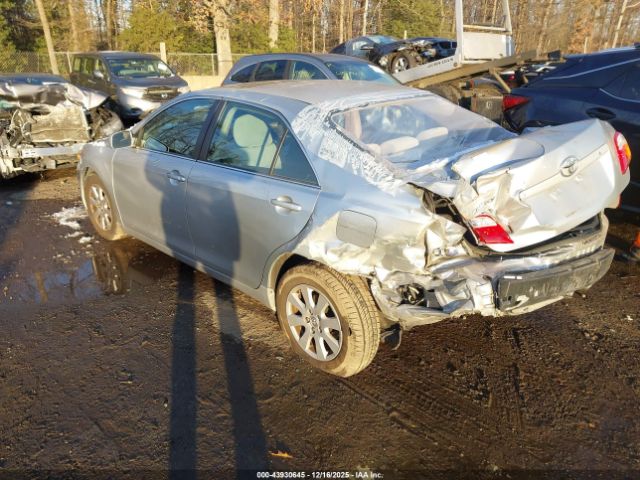 Toyota Camry Xle Image 2