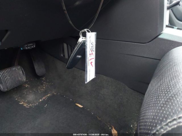 Ford Explorer Sport Image 13