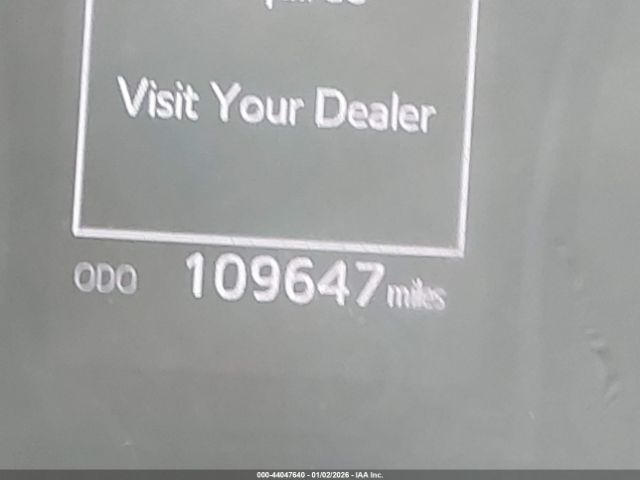 Toyota Camry Le Image 3