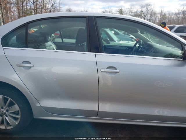 Volkswagen Jetta 1.8t Se Image 4