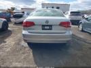 Volkswagen Jetta 1.8t Se Image 7