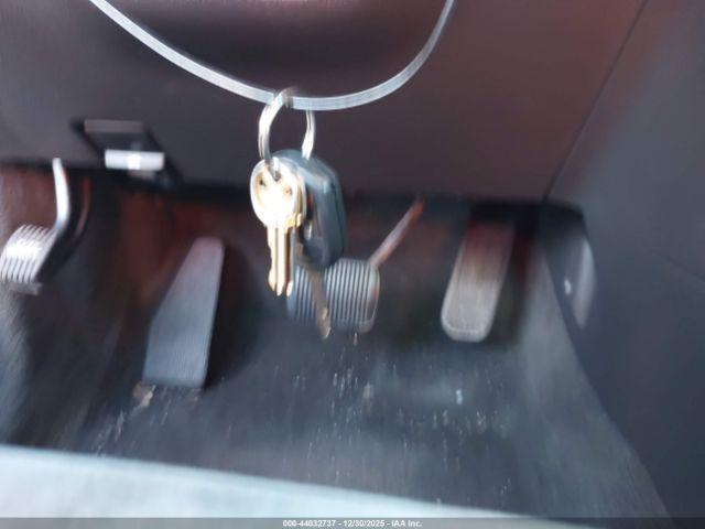 Ford Explorer Xlt Image 9