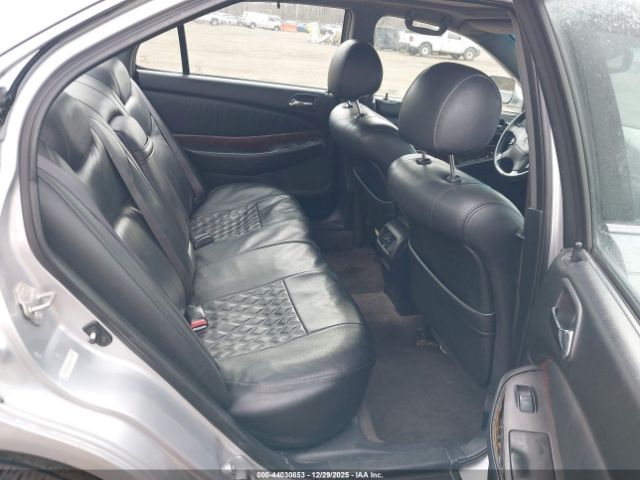 Acura TL 3.2 Image 2