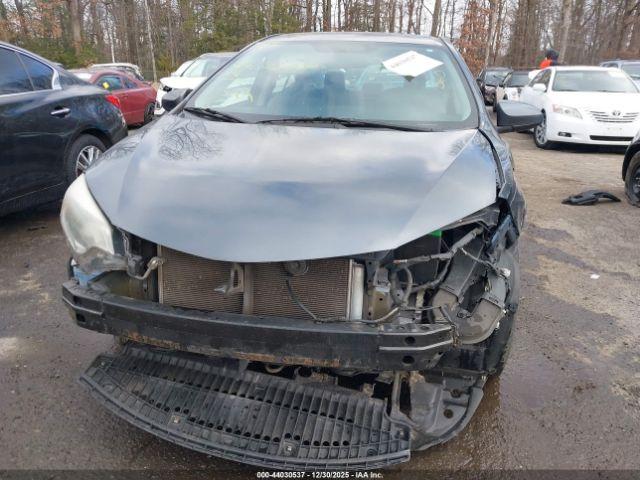 Toyota Corolla Le Image 9