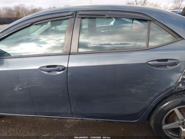 Toyota Corolla Le Image 15