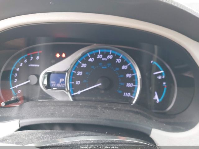 Toyota Sienna Limited 7 Passenger Image 7