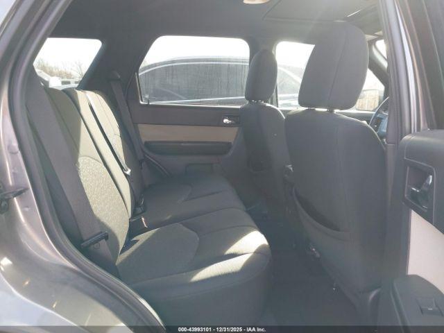 Mercury Mariner Image 3