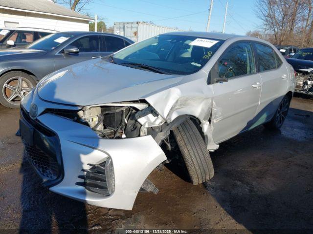 Toyota Corolla Se Image 9