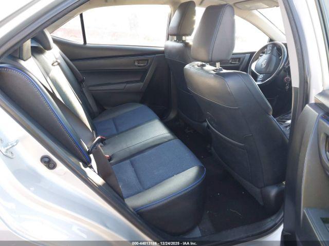 Toyota Corolla Se Image 10